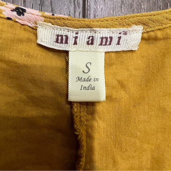 Miami Floral Button Romper - Picture 4 of 11